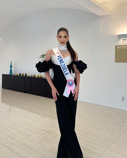 Hiện tại, người đẹp là cử nhân ngành Truyền thông Xã hội. Ảnh: Instagram.