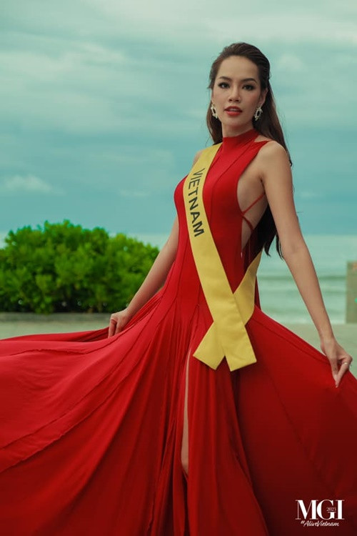 Ở Miss Grand International 2023 - Hoa hậu Hòa bình Quốc tế 2023, Lê Hoàng Phương đang làm tốt vai trò đại diện nước chủ nhà. Ảnh: Miss Grand International.