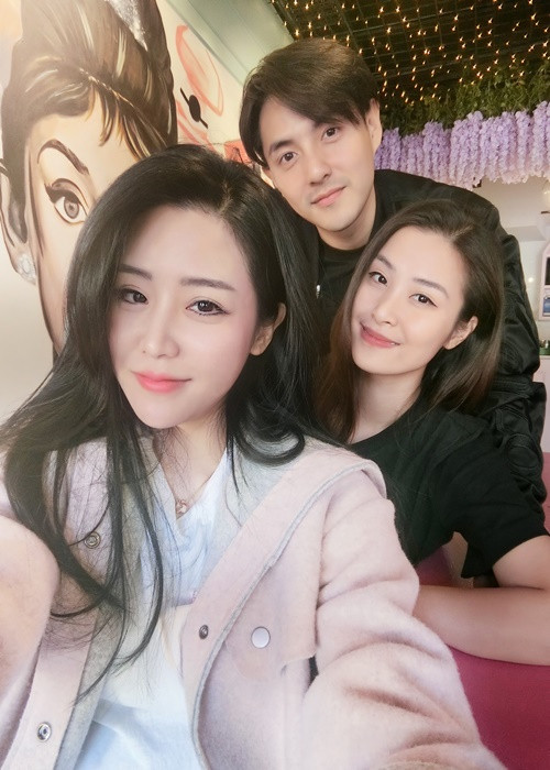 Em chồng của Đông Nhi sinh năm 1989, kém nữ ca sĩ 1 tuổi. Ảnh: FBNV.