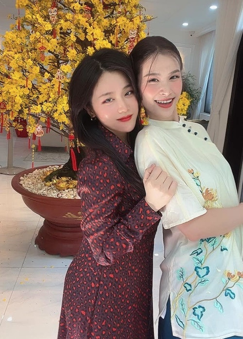 Tình cảm giữa Đông Nhi và em chồng khiến nhiều người ngưỡng mộ. Ảnh: Yan.