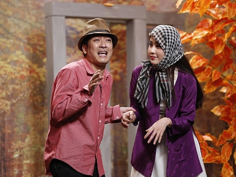 Tình duyên của Nam Em đầy ồn ào. Năm 2018, cô bất ngờ công khai chuyện tình 30 ngày với Trường Giang, gián tiếp thừa nhận chen chân vào hạnh phúc của nam diễn viên hài và Nhã Phương. Tuy nhiên, Trường Giang phủ nhận chuyện tình cảm với Nam Em. Ảnh: Người Lao Động.