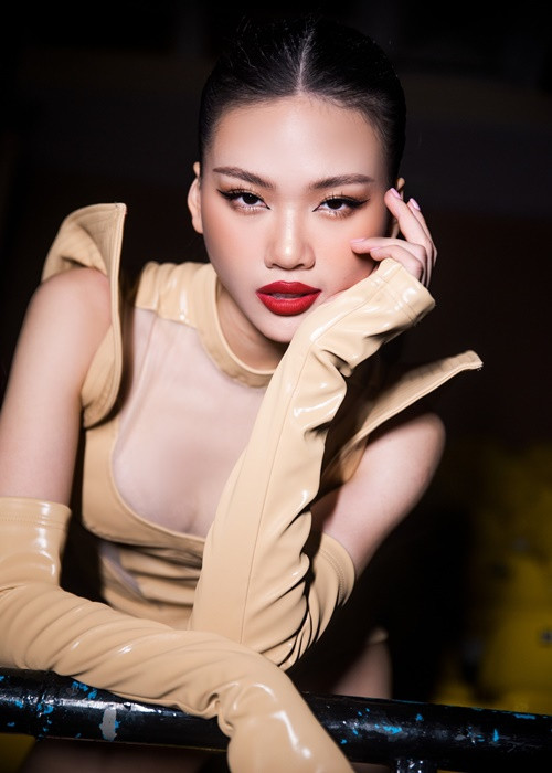 Về tin đồn liên quan đến hút bóng cười, bạo lực học đường, Quỳnh Hoa chưa lên tiếng. Ảnh: FBNV.