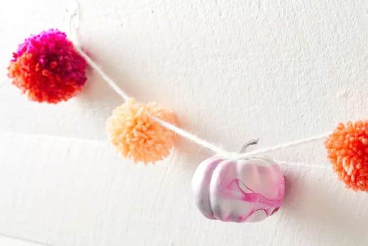 Trang tri tong hong dip Halloween 2024 de ngoi nha them quyen ru-Hinh-8