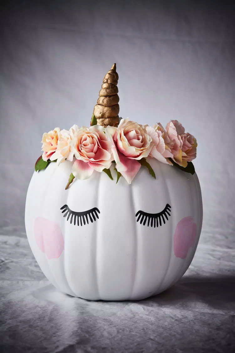 Trang tri tong hong dip Halloween 2024 de ngoi nha them quyen ru-Hinh-7