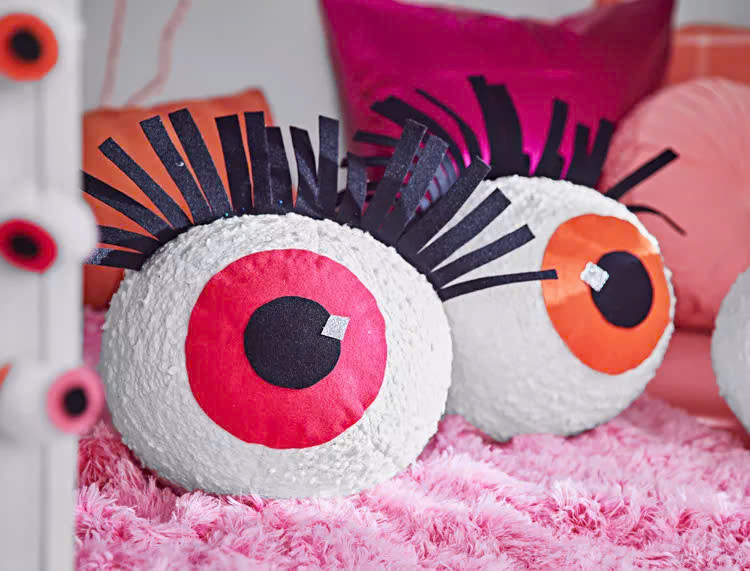 Trang tri tong hong dip Halloween 2024 de ngoi nha them quyen ru-Hinh-4