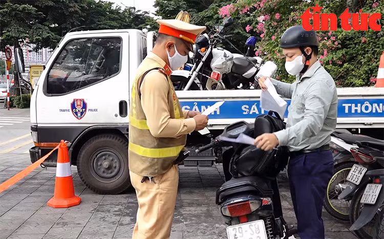 Ha Noi chinh thuc dung flycam phat hien xe vi pham tren Vanh dai 3-Hinh-5