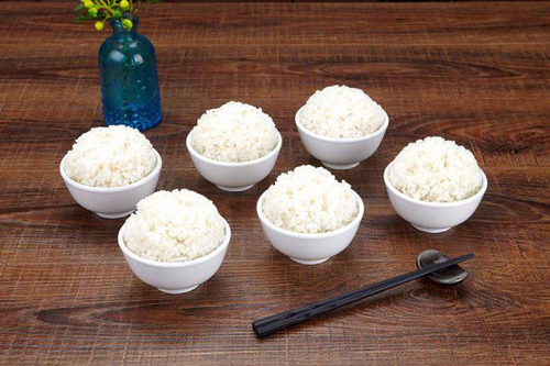 An rau thay com, benh nhan tieu duong suyt nguy kich