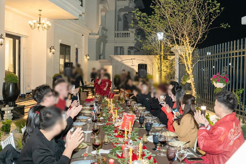 Huyền My tổ chức tiệc sinh nhật hoành tráng trong biệt thự vào tháng 12/2024.