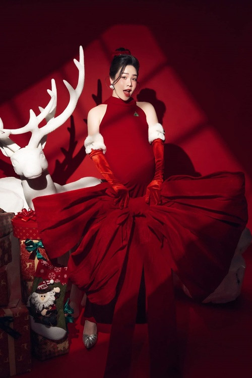 Nhật Kim Anh được chồng cũ và gia đình chồng cũ ủng hộ có thêm con.