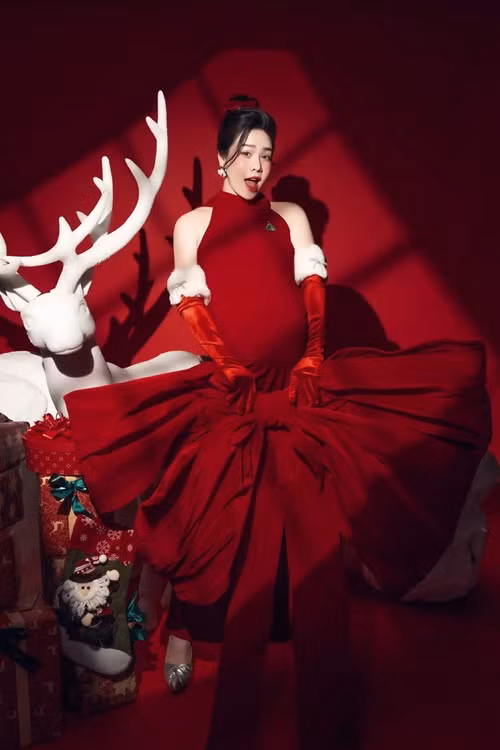 Nhật Kim Anh được chồng cũ và gia đình chồng cũ ủng hộ có thêm con.