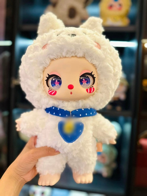 "Thú vui tốn tiền của U40 chỉ để xả stress", Minh Hương chia sẻ.