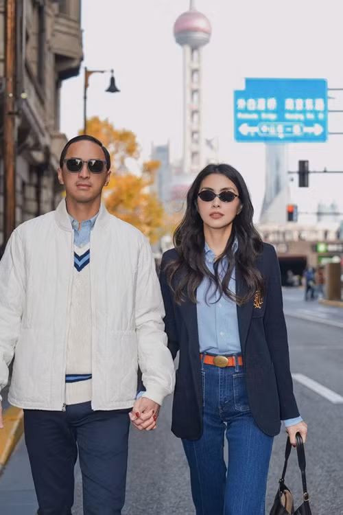 Cách đây không lâu, “ngọc nữ" gây chú ý khi năn nỉ chồng đại gia chụp ảnh thời trang xuống phố. Ảnh: FB Tăng Thanh Hà.