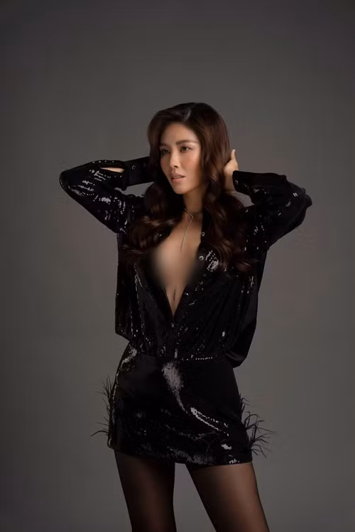 Năm 2017, Nguyễn Thị Loan vướng nghi vấn tình cảm với vận động viên bóng rổ Stefan Nguyễn bởi cả hai dính như sam. Về tin đồn hẹn hò, Nguyễn Thị Loan chia sẻ trên Saostar, mức độ tình cảm của cô và Stefan Nguyễn vẫn chưa thể gọi là “một mối quan hệ yêu đương”. Đến năm 2019, Stefan Nguyễn công khai hẹn hò Phùng Yến Linh.