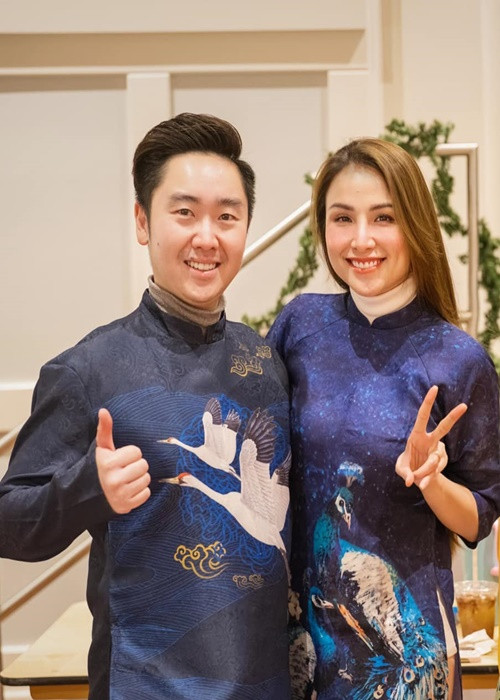 Chồng Hoa hậu Diễm Hương đam mê ẩm thực nên thường xuyên nấu nướng tại nhà. Không ít lần nàng hậu sinh năm 1990 khoe David nấu ăn cho gia đình.