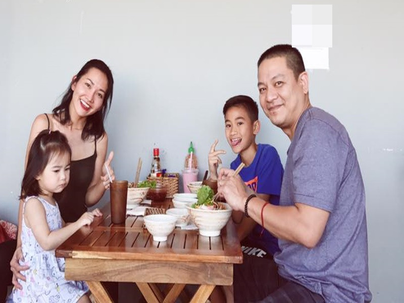 Diễn viên Kim Hiền từng chăm đăng tải hình ảnh bạn đời.