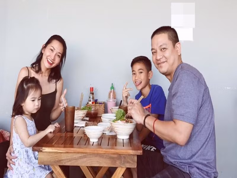 Diễn viên Kim Hiền từng chăm đăng tải hình ảnh bạn đời.