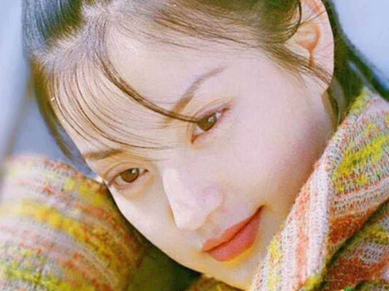 Sự nghiệp của Triệu Vy thăng hoa sau khi cô đóng nữ chính Tiểu Yến Tử trong phim Hoàn Châu cách cách. Ảnh: QQ.