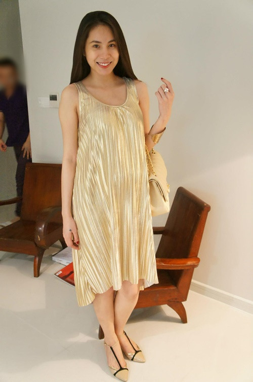 Nhan sắc của Thủy Tiên vẫn xinh đẹp, gợi cảm khi cô mang bầu con gái đầu lòng năm 2012. Ảnh: FB Thủy Tiên.