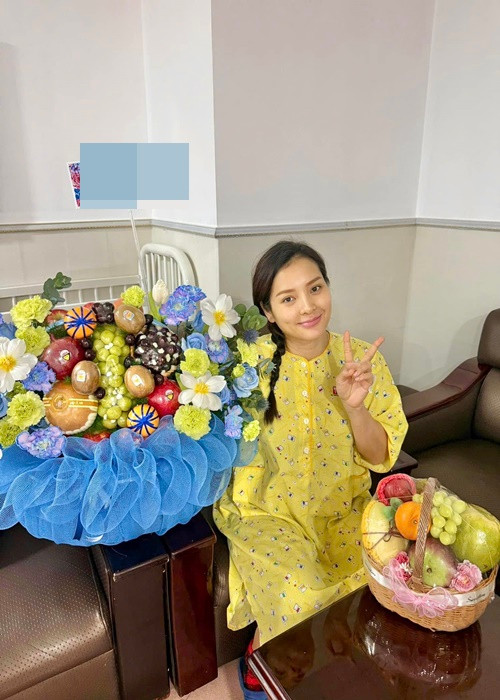 Loạt ảnh sau sinh ít ngày của vợ Lý Bình nhận được sự chú ý của nhiều người hâm mộ.