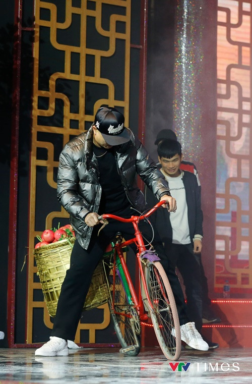 Giá quảng cáo Táo quân các năm qua cao ngất ngưởng. Ảnh: VTV.