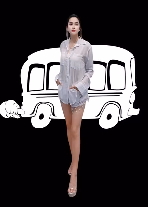 Nhan sắc của cô dường như mặn mà hơn thời còn son rỗi.