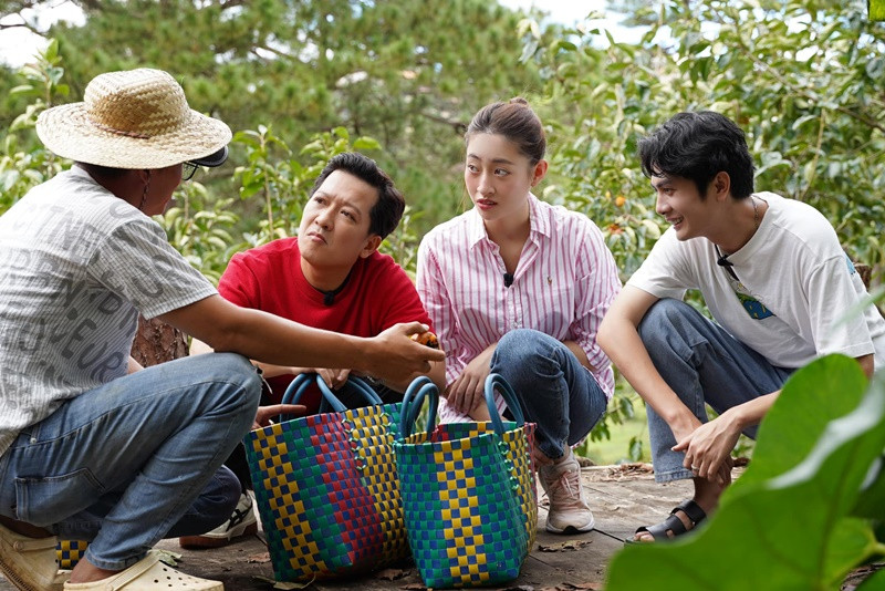 Lương Thùy Linh tham gia một số gameshow sau khi đăng quang.