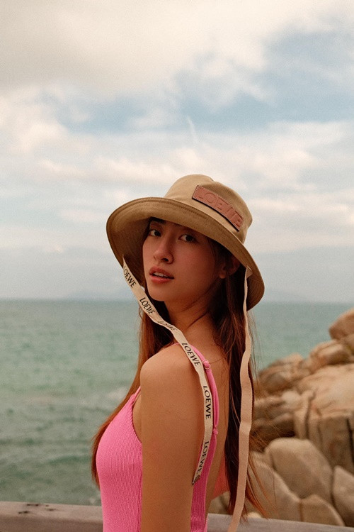 Khi rảnh rỗi, Miss World Vietnam 2019 đi du lịch để giải toả căng thẳng do công việc.