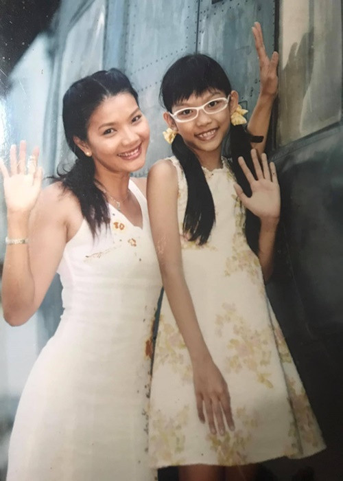 Kiều Trinh trẻ trung, xinh đẹp khi mới hoạt động nghệ thuật.