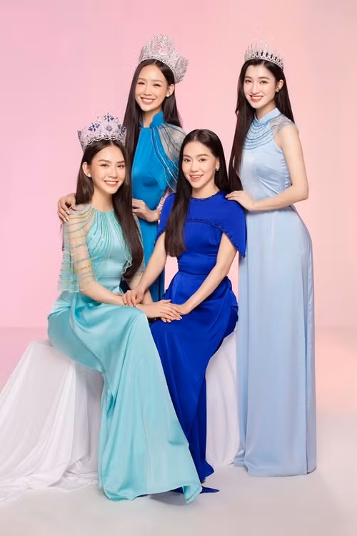 Áo dài truyền thống tôn lên số đo ba vòng chuẩn đẹp của Phương Nhi. Ảnh: FB Phương Nhi.