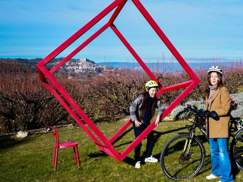 Hồng Nhung cho biết, tuổi thơ của các con gắn liền với thiên nhiên.