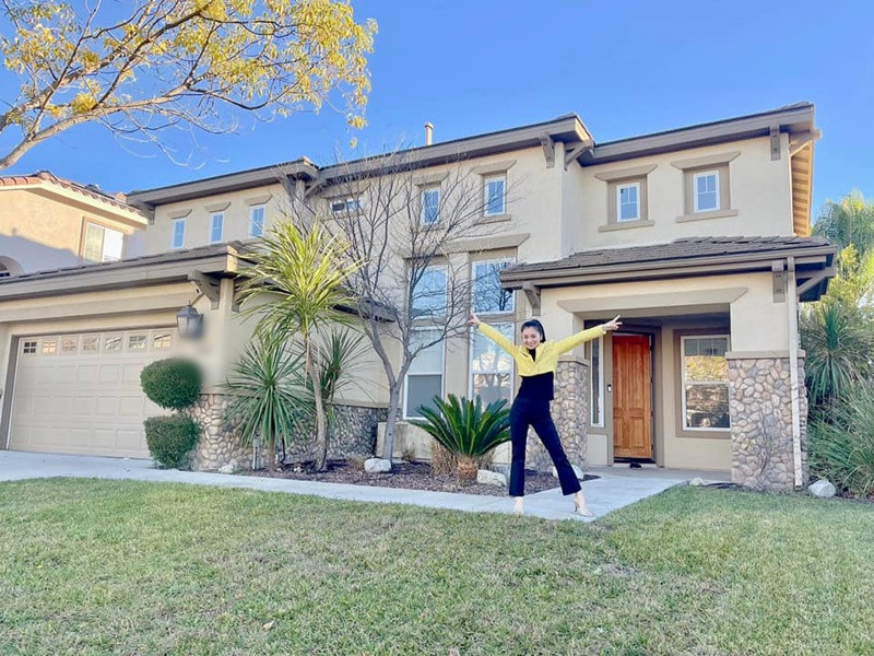 Không ít lần, Diệu Hương đăng hình ảnh về cuộc sống của gia đình cô trong biệt thự ở xứ cờ hoa.