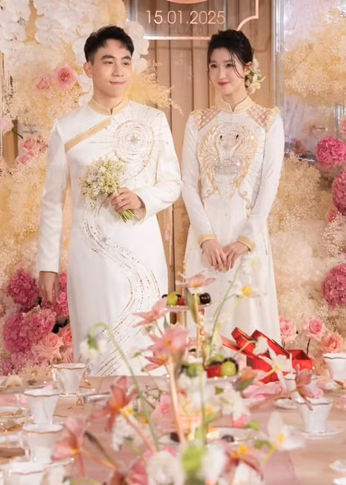 An ninh được thắt chặt trong lễ ăn hỏi của Phương Nhi. Ảnh: FB Đỗ Long.