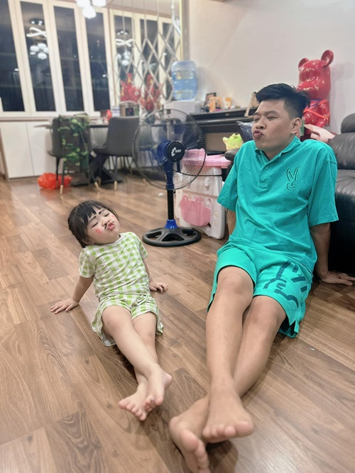 Trung "Ruồi" đã kết hôn. Anh và Ngọc Hà hiện tại có một cô con gái chung tên Dứa (Nguyễn Hà Tuệ Lâm).