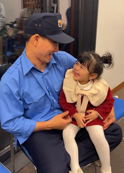 Ngọc Hà cho biết, cô để cho con được thoải mái theo đuổi những gì con muốn, còn hiện tại nếu có cơ hội cô sẽ cho con thử sức đóng phim, tham gia chương trình để có thêm trải nghiệm.