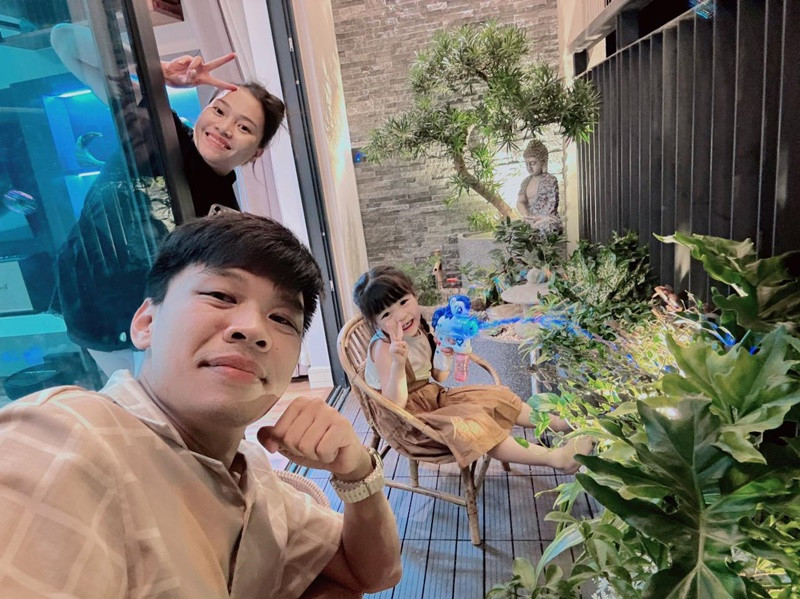 Vợ chồng Trung "Ruồi" cùng con gái đang sống trong căn hộ 10 tỷ.