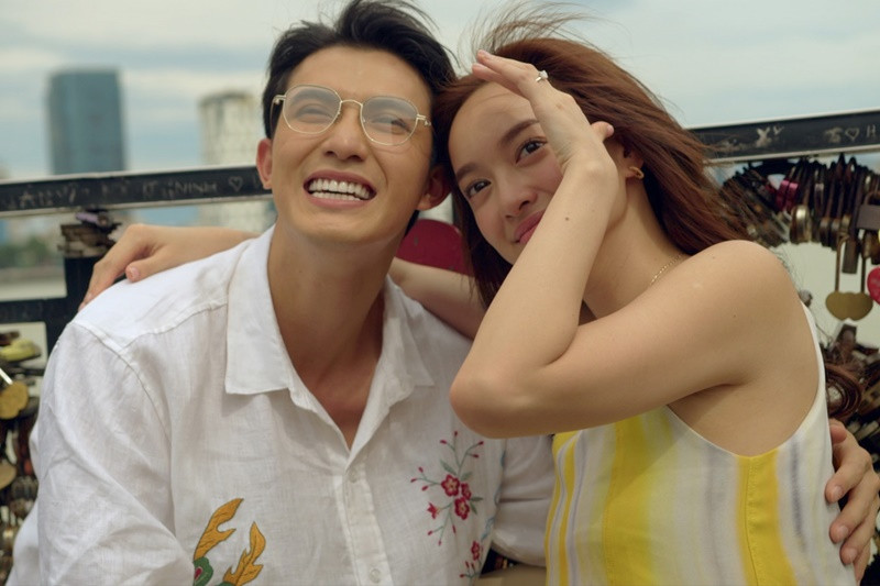 Không chỉ đóng vai chính trong Yêu nhầm bạn thân, Kaity Nguyễn còn làm giám đốc sáng tạo của phim. Ảnh: Harper’s Bazaar Vietnam.