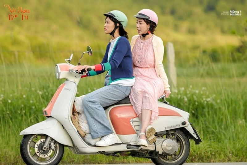 Chia sẻ trên Thể Thao Văn Hoá, với vai trò đạo diễn, nhà sản xuất, diễn viên Thu Trang cho biết: “Đây sẽ là phim Việt đầu tiên khai thác câu chuyện về tình cảm chị em ruột độc đáo trên màn ảnh”. Ảnh: Tiền Phong.