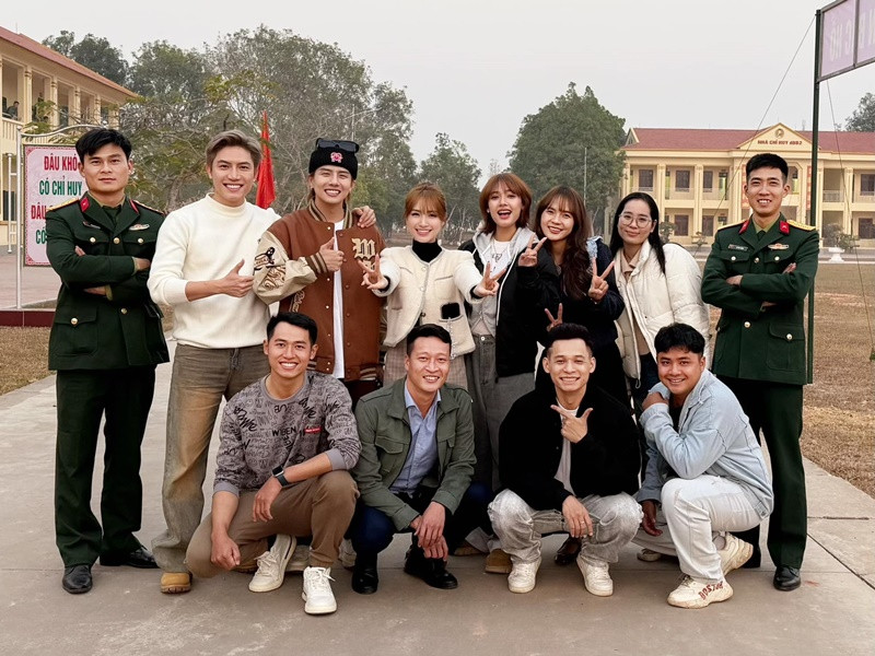 Ít ngày trước, Hòa Minzy cùng các thành viên của Sao nhập ngũ năm 2022 hội ngộ tại Bắc Giang. Ảnh: FB Hòa Minzy.