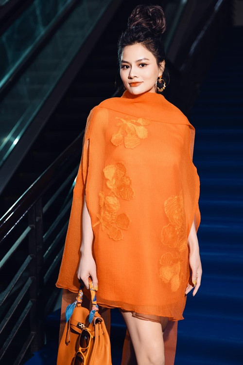 Trước khi ly hôn, Vũ Thu Phương từng nghĩ gia đình cũ là tình yêu và sự nghiệp suốt đời. Người đẹp đã hy sinh mọi thứ có thể để cố gắng vun đắp, xây dựng, mong hạnh phúc sẽ vững bền mãi mãi.