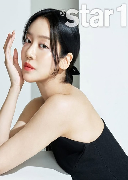 Cha Joo Young tốt nghiệp ngành quản trị kinh doanh của Đại học Utah tại Mỹ. Trở về Hàn Quốc sau khi du học, cô làm người mẫu, diễn viên. Ảnh: Instagram Cha Joo Young.