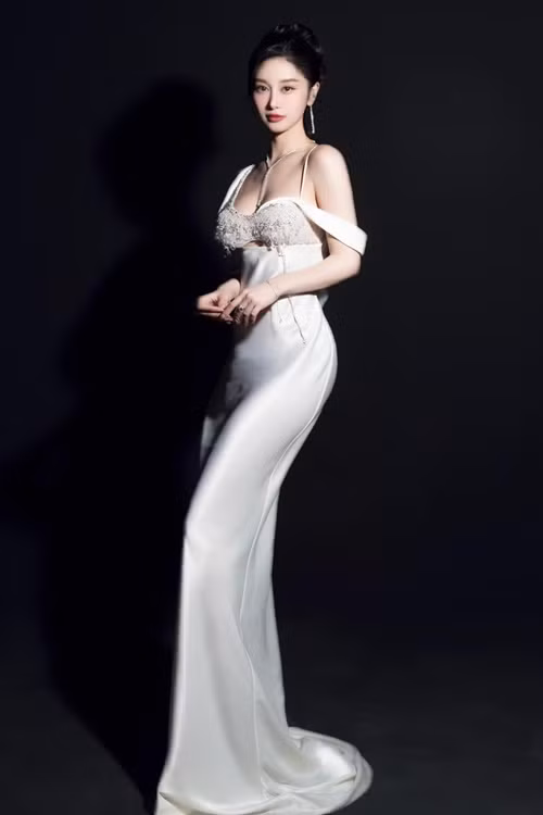 "Hot girl trà sữa" chưa sẵn sàng chấp nhận rủi ro để tiếp tục "dao kéo" sau khi nâng ngực.