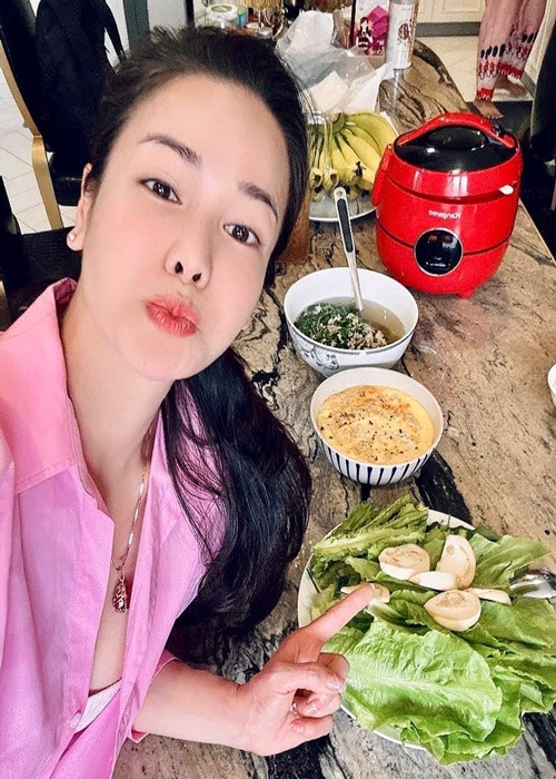 Nữ diễn viên phim Tiếng sét trong mưa sống trong biệt thự 20 tỷ sau khi trở lại cuộc sống độc thân.