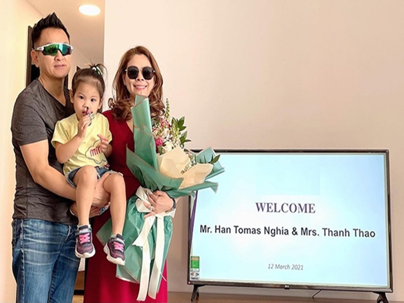 Năm 2021, ca sĩ Thanh Thảo được doanh nhân Tom Han tặng căn hộ 14 tỷ đồng ở Việt Nam. Ảnh: Phụ Nữ Việt Nam.