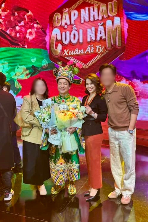 Bạn gái Chí Trung khen chương trình Táo quân 2025 rất hay, trang phục của các Táo đẹp mắt. Ảnh: FB Ý Lan.