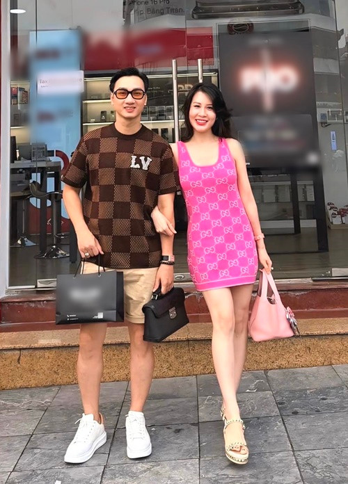 Mật khẩu Facebook, điện thoại và gần như tất cả mọi thứ Thành Trung đều chia sẻ hết với vợ.