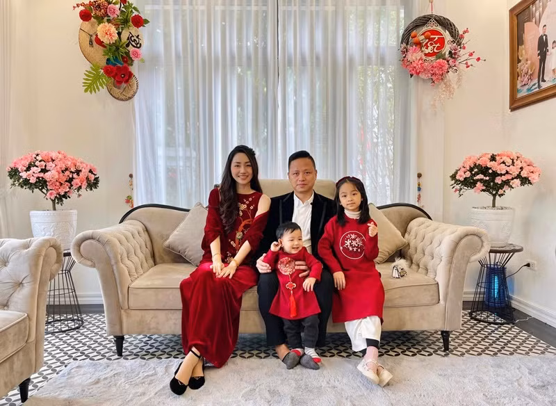 Á hậu Trà My tận hưởng cuộc sống xa hoa, hạnh phúc sau khi kết hôn. Trong cuộc phỏng vấn với Vietnamnet, Trà My cho biết, nếu không đi thi hoa hậu, cô khẳng định cũng sẽ lấy được một người chồng tốt. Mục tiêu của Trà My không phải là lấy chồng giàu, mà lấy người đàn ông tốt, xứng đáng với mình. Ảnh: FB Trà My.