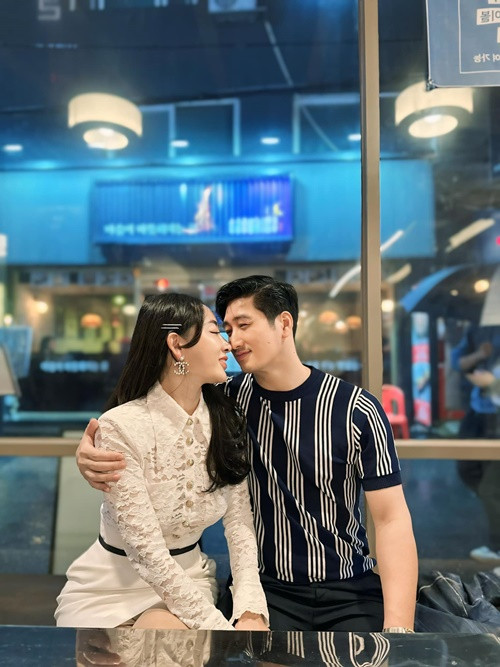 Ngọc Quỳnh từng qua 2 lần đò, còn Thùy Anh làm mẹ đơn thân nhiều năm qua.