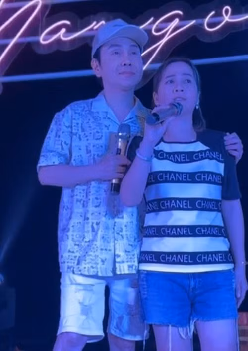 Hồng Loan từng có mối quan hệ tốt đẹp với Vũ Luân - con nuôi của cố nghệ sĩ Vũ Linh. Ảnh: Saostar.