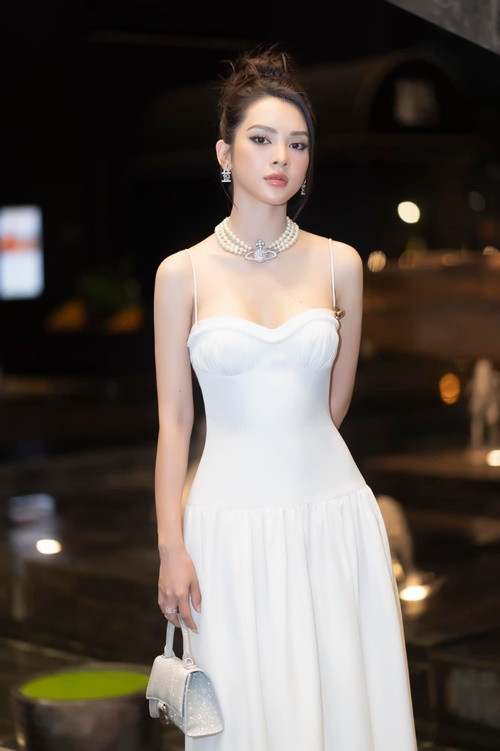 Bạn thân của Thiên An kết hôn năm 18 tuổi. Sau sinh, Quỳnh Lương bị trầm cảm. Ngoài ra, mối quan hệ giữa cô và gia đình chồng không hòa hợp. Sau ba năm chịu đựng, Quỳnh Lương ly hôn. Ảnh: FB Quỳnh Lương.