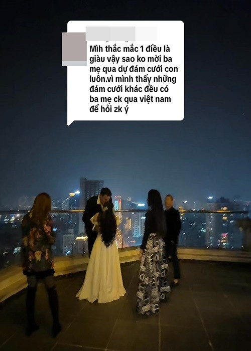 Trương Phương cho biết, bố mẹ chồng đều đã qua đời khi một cư dân mạng thắc mắc về sự vắng mặt của gia đình chồng nữ diễn viên. Ảnh: Instagram Trương Phương.